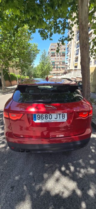 Jaguar F-Pace 2016