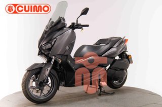 YAMAHA XMAX 300