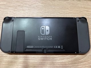 Nintendo Switch Gris + Funda