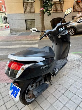 Peugeot CityStar 125cc Scooter 2016 Negra