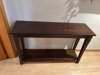 Mueble recibidor madera oscura
