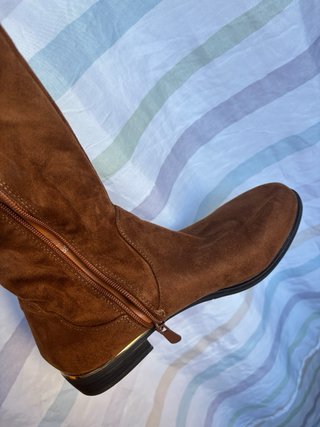 Botas altas marrones con cordones