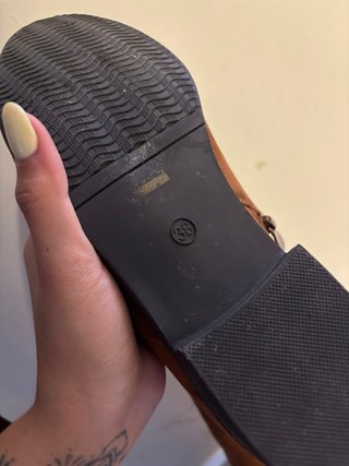 Botas altas marrones con cordones