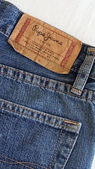 Pantalón vaquero campana azul