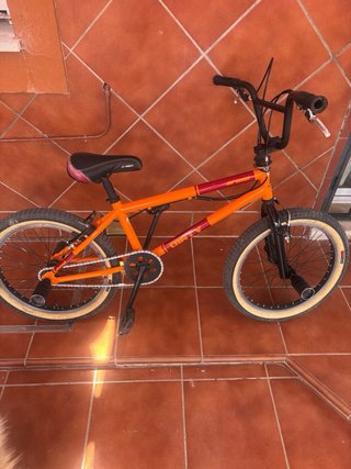 Bicicleta BMX Naranja