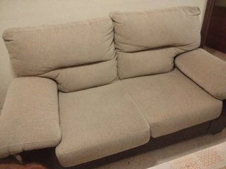 Sofá de 2 plazas beige
