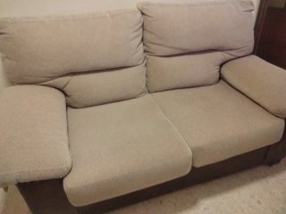 Sofá de 2 plazas beige