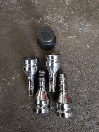 Tornillos llanta seguridad U92T