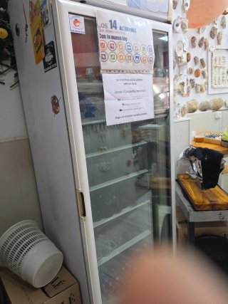 Congelador vertical cristal 204cm