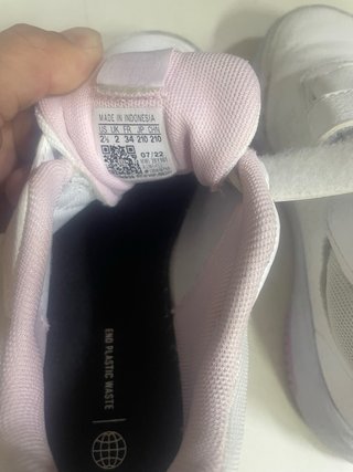 Zapatillas niña velcro blancas y rosas es talla 34