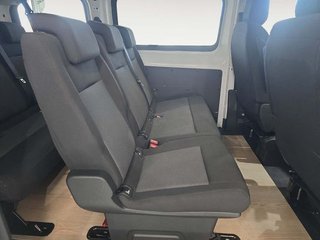 Peugeot Expert Combi BlueHDi 120 S&S Standard 88 kW (120 CV)