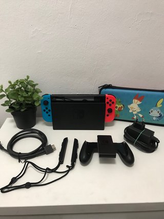 IMPECABLE!! Nintendo Switch + accesorios