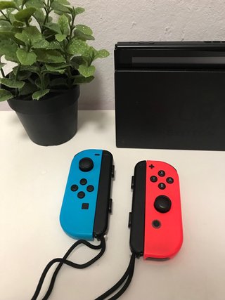 IMPECABLE!! Nintendo Switch + accesorios