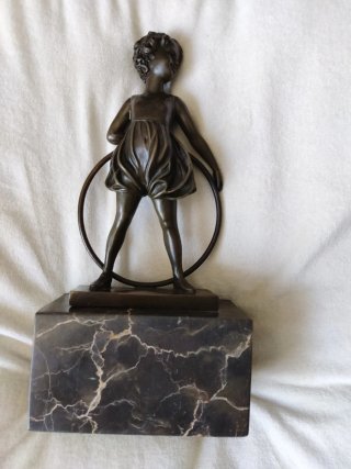 Figura Art Déco "Hoop Girl"