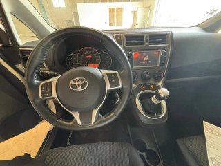 Toyota Verso 2011