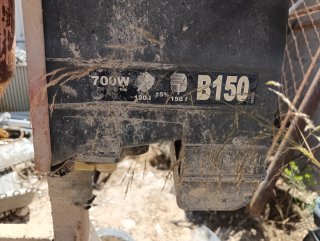 Hormigonera B150. Para piezas  El motor funciona