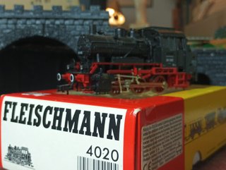 Locomotora Fleischmann Vapor  4020 H0
