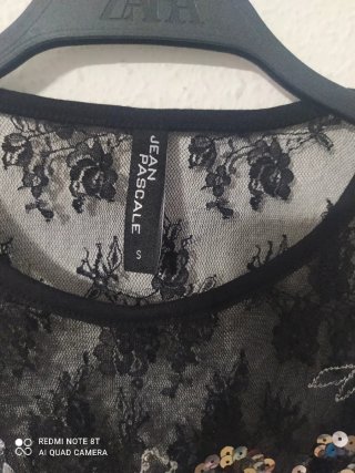 Camiseta Jean Pascale encaje transparente bordada