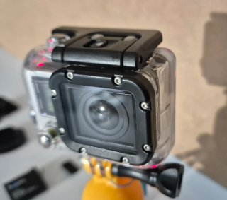 GoPro HERO4 (4K) con pantalla táctil