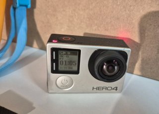GoPro HERO4 (4K) con pantalla táctil