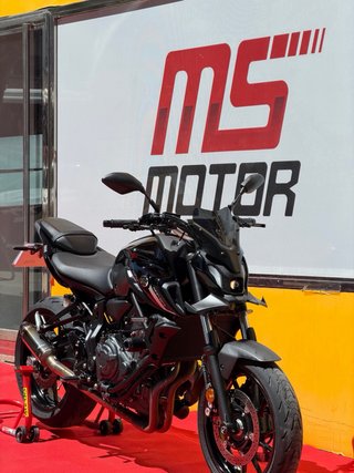 Yamaha MT-07 2024 Negra 5.800 Kms