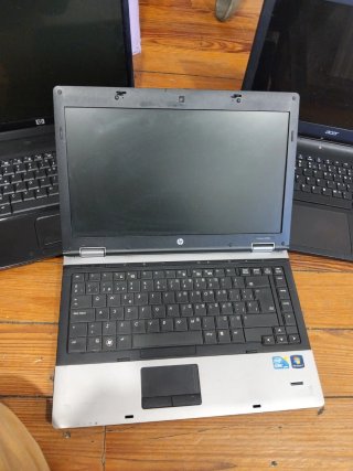 Tres portatiles / dos HP y un Acer
