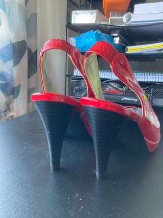 Zapatos Peep Toe Rojo Charol Lara Talla 37