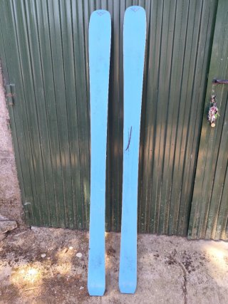 Esquís BlackCrows Freebird 162cm + pieles de foca
