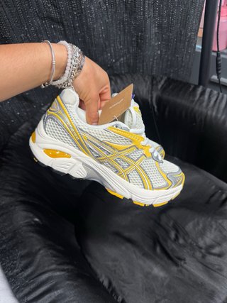 Zapatillas Asics GT-2160 Blancas y Amarillas