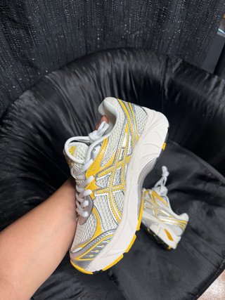 Zapatillas Asics GT-2160 Blancas y Amarillas