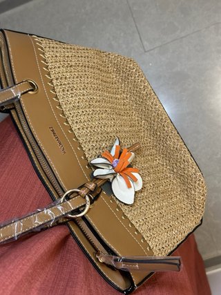 Bolso de rafia y piel Paco Martinez.