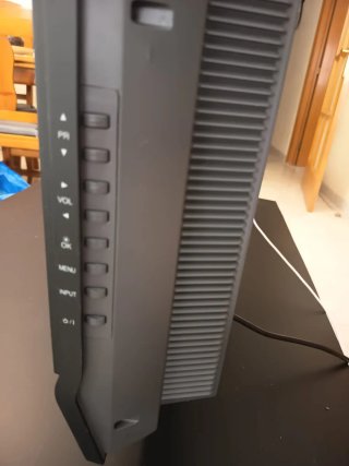 Televisor LG 32" mod. 32LC2R