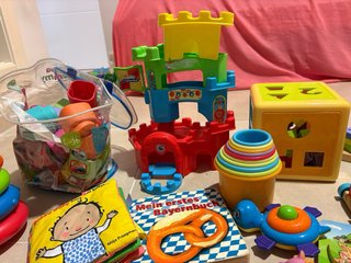 Lote juguetes bebé (0-24 meses) aprox