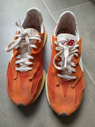 New Balance 327 Beige/Naranja