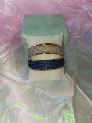 Brazaletes Beige y Azul