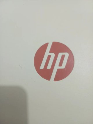 Impresora HP Blanca y Roja