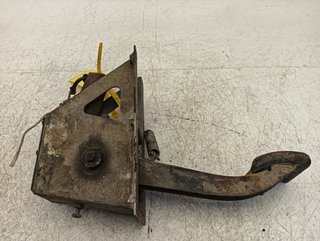 PEDAL EMBRAGUE LAND ROVER