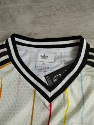 Camiseta Japón preciosa, sin estrenar. Talla M