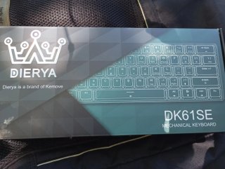 Teclado Mecánico DIERYA DK61SE