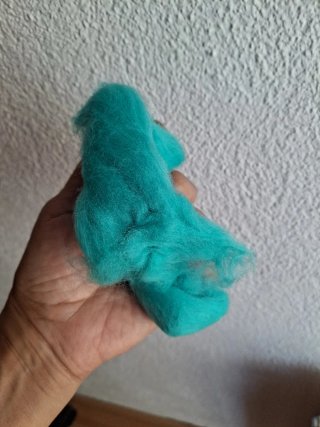 Lana turquesa para manualidades