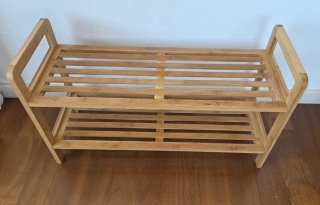Zapatero de madera compacto