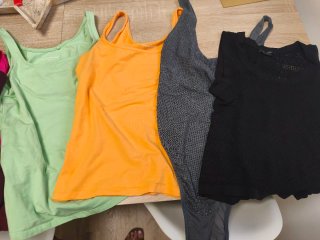 Lote 4 Tops Mujer el gris es un body
