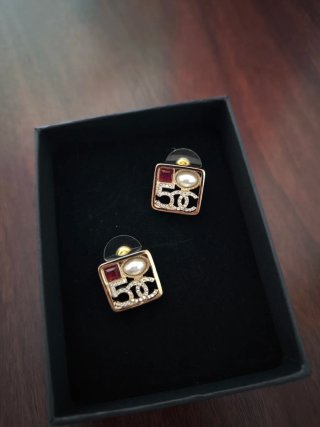 Pendientes Chanel Nº 5