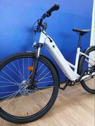 Bicicleta Trekking Eléctrica Cuadro Bajo E-Actv 100 Gris