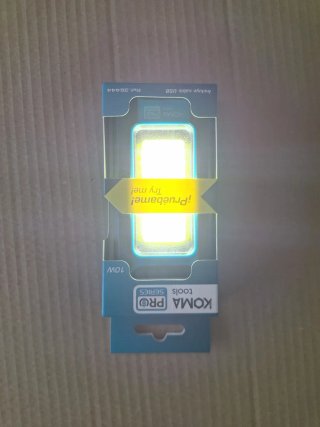 NUEVA. Linterna Led profesional KOMA PRO 10W USB