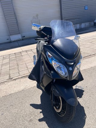 Suzuki Burgman 400 ABS Negra