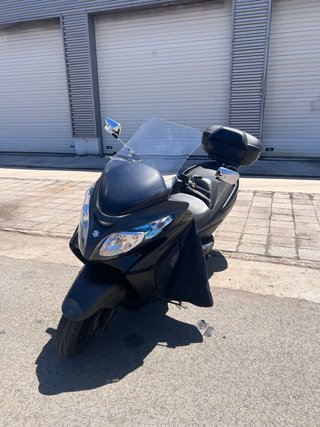 Suzuki Burgman 400 ABS Negra