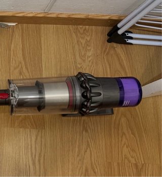 Aspiradora Dyson V11 con un año de garantia