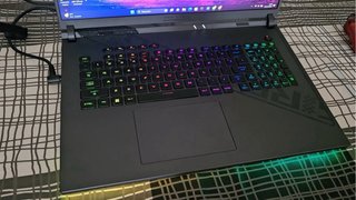 Portátil Asus ROG G18 pant. 18”, Intel i7 RTX 4060