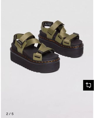 Sandalias Dr. Martens Verdes y Negras